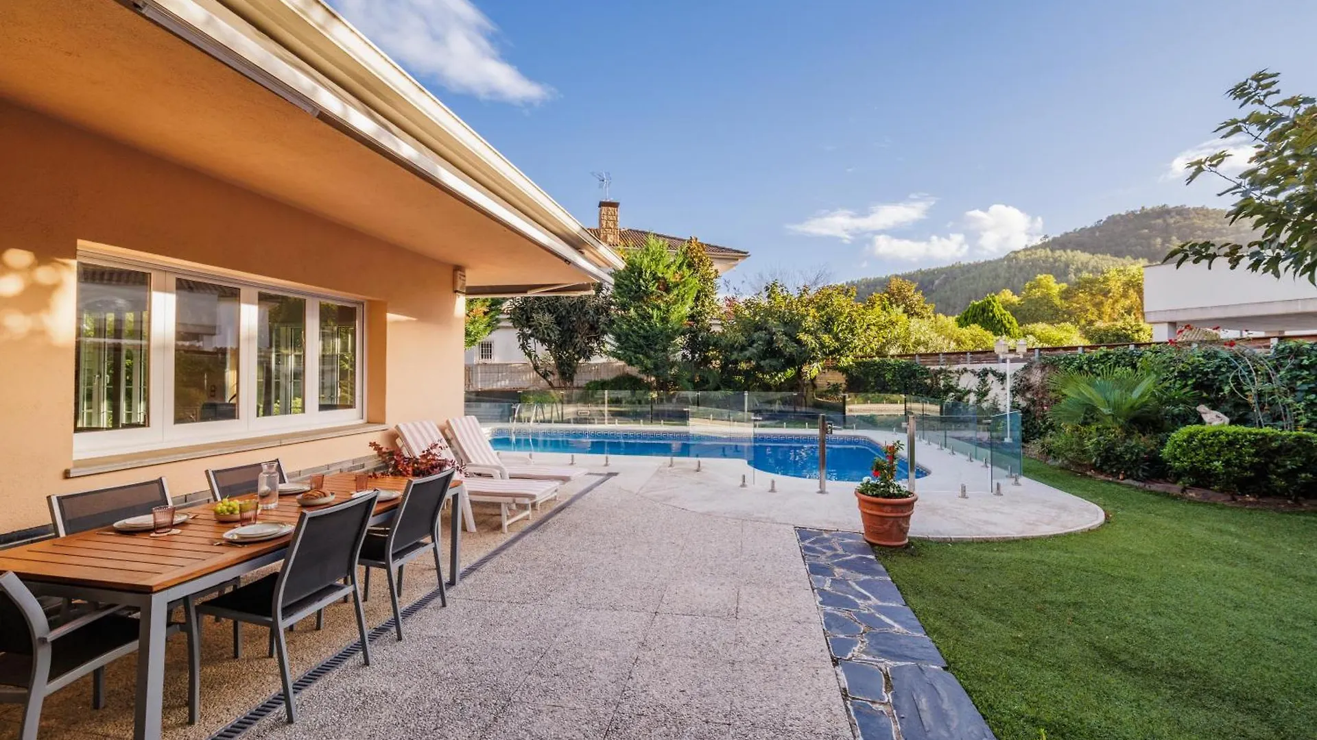 Guest house Villa Pattos Santa Coloma De Farners Spain